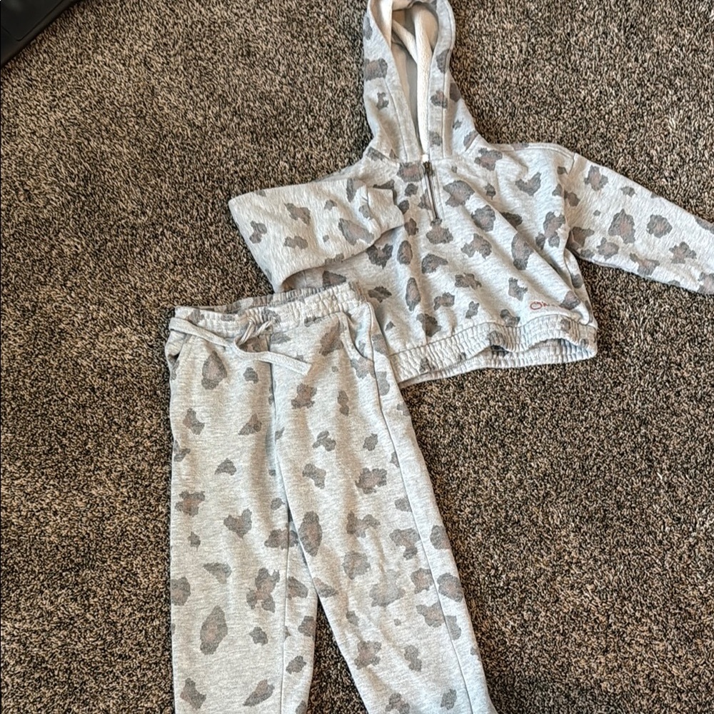 O’Neil Gray Leopard sweat set